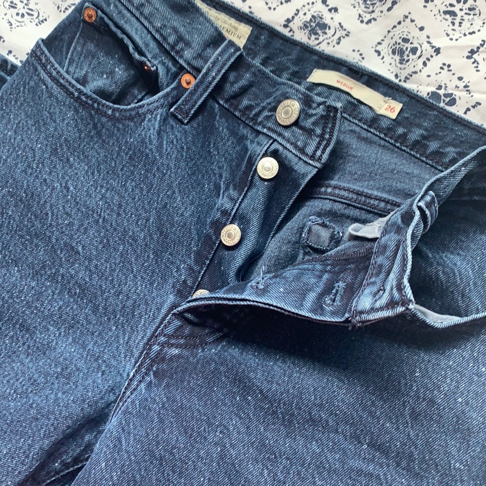 Wedgie Jeans Button-Fly